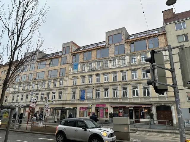 Beim Rennweg 72-74 herrscht wegen einer LNR-Insolvenz seit Monaten Stillstand.  | Foto: Luca Arztmann/MeinBezirk