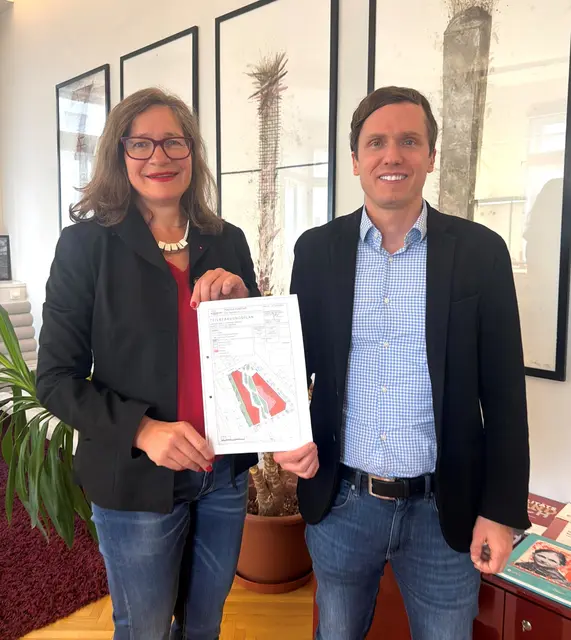 Beteiligungsreferentin Constance Mochar und Stadtplanungsreferent Ronald Rabitsch wollen künftig mehr für Klagenfurt bauen. | Foto: Büro Rabitsch
