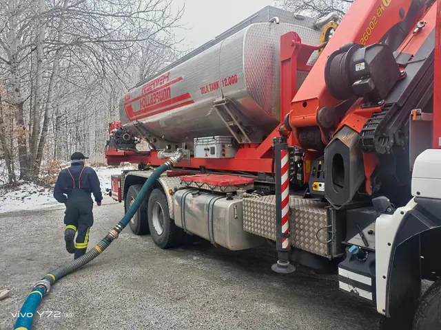 Trinkwasser wird nach dem Alarm in Hardegg per Tankwagen geliefert. | Foto: BFKDO Hollabrunn