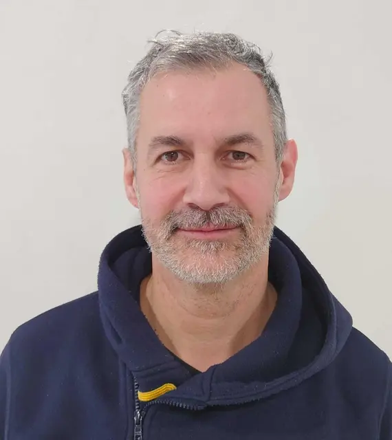 Ich befürworte eine einjährige Wehrpflicht sowie ein soziales Jahr für alle übrigen Jugendlichen. Jürgen Schwarzhappl, Paudorf