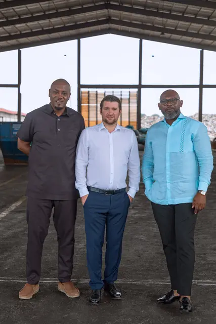 Markus Maierhofer, CEO der Firma FIMA Industries, macht sich mit seinen wirtschaftlichen Partnern in Afrika für die Umwelt stark. | Foto: zVg