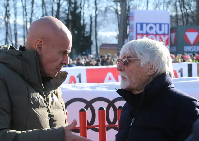 FIS-Präsident Johan Eliasch im Gespräch mit dem mittlerweile 95-jährigen Bernie Ecclestone, Ex-Zampano der Formel 1 und Stammgast der Hahnenkammrennen in Kitzbühel. | Foto: Gerald Habison