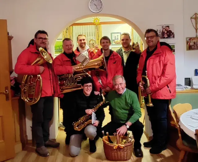 Nach den musikalischen Grüßen gab es eine gute Jause und einen gemütlichen Ausklang im Hause Polessnig. | Foto: Privat
