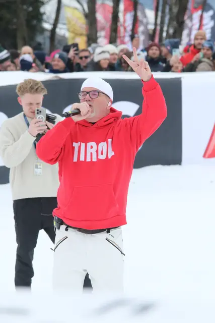 DJ Ötzi brachte das Publikum vor Rennbeginn in Stimmung | Foto: Gerald Habison