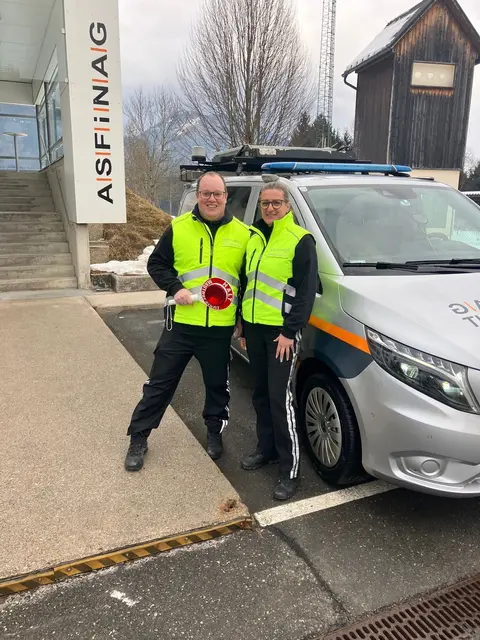 Zwei echte Helden: Herta Turdo und Stefan Neudorfer stoppten den Geisterfahrer. | Foto: ASFINAG