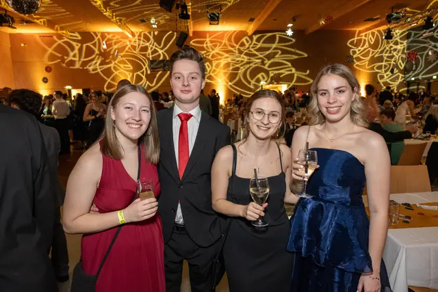 Emma, Jakob, Lena, Lea | Foto: Florian Auer - Fotoschnappschuss.com