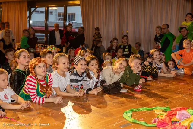 1. Reihe vor der Bühne - ein beliebter, umkämpfter Platz. | Foto: cine-motion.at / R. Ivanek