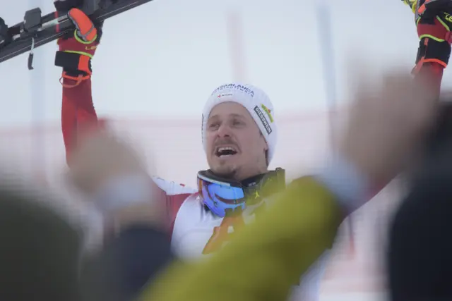 Manuel Feller hatte allen Grund zum Jubeln. | Foto: Nikolaus Kogler