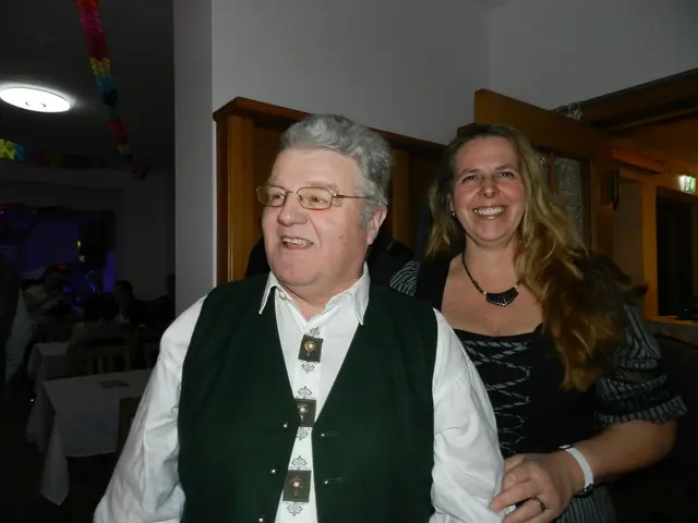 Rudolf Blamauer und Elfi Köttner gefällt der Bauernball | Foto: Heribert Punz