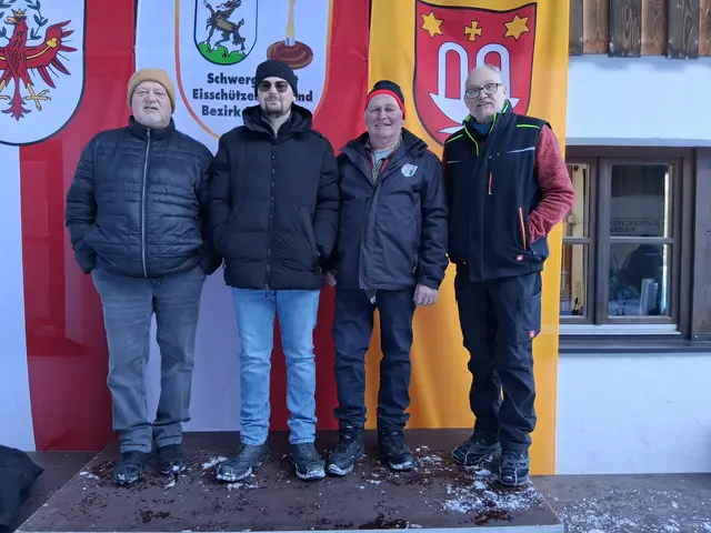 Am Abschluss noch einmal die Stockerlplatzierten; 3. ESV Erpfendorf II; Michael Nothegger, Johann Resinger, Toni Oberleitner und Anton Inwinkl. | Foto: Andi Aberger