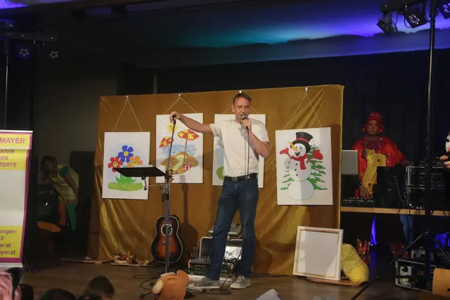 Lieder durch die Jahreszeiten im Musikprogramm.