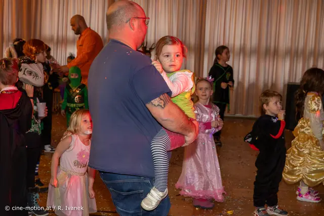 Papa Gartner mußte mit seiner schüchternen Katharina mit auf die Bühne. | Foto: cine-motion.at / R. Ivanek