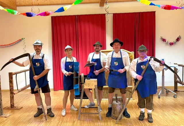 Für einen besonderen Faschingsmoment und eine humorvolle Einlage sorgten einige SPÖ-Gemeinderäte. | Foto: Kurt Pawluk