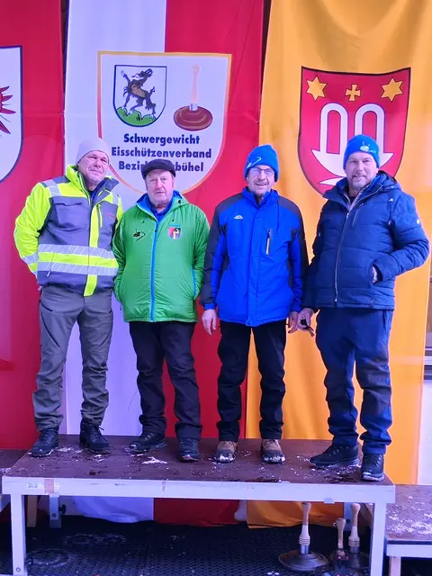 Rang 12: EC Oberndorf II; Walter Ritter, Alois Adelsberger, Manfred Hörl und Georg Schmid. | Foto: Andi Aberger