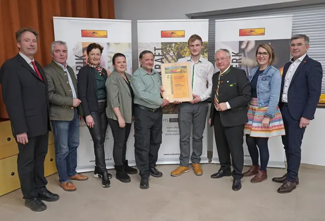 Samuel Friesinger von der Friesinger Handel und Marketing GmbH freute sich über den Sonderpreis „Produkt kreativ“. | Foto: Roman Schmidt