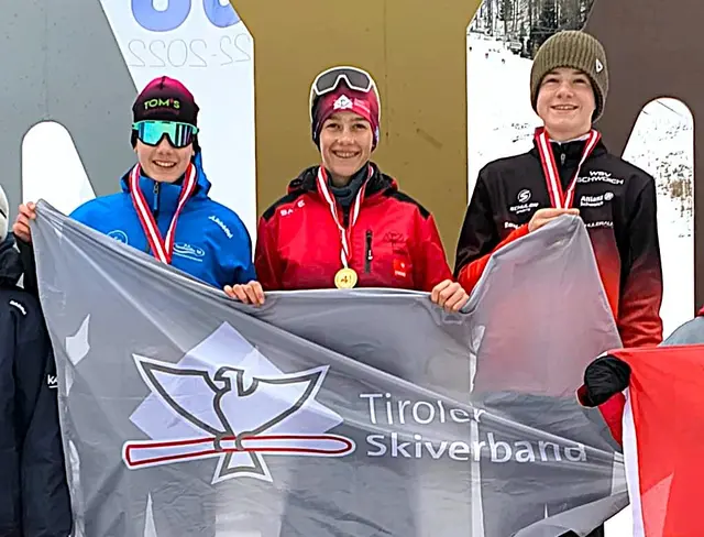 Goldmedaille für die nordische Tiroler Staffel. | Foto: WSV Schwoich