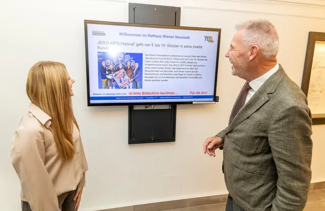 Lehrlinge im Rathaus. | Foto: Stadt WRN