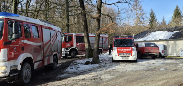 Tankwagen aus Mistelbach, Retz, Ravelsbach und Gars am Kamp transportierten in 14 Stunden fast 500.000 Liter. | Foto: Feuerwehr