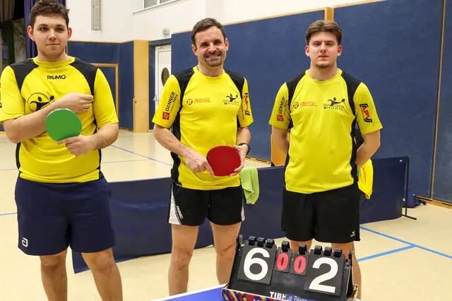 Lukas Gebert-Germ, Reinhard Pleßl und Hamdija Duric. | Foto: Union Horn - Sektion Tischtennis