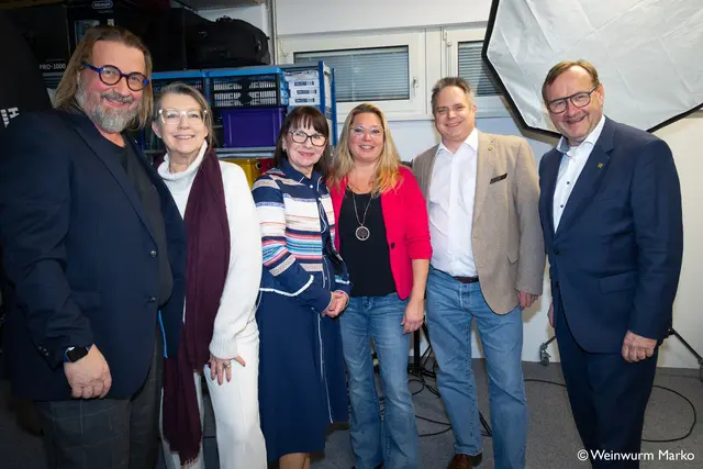 Bei der Eröffnung von Weinwurm Fotografie in St. Andrä-Wördern. | Foto: Weinwurm Marko