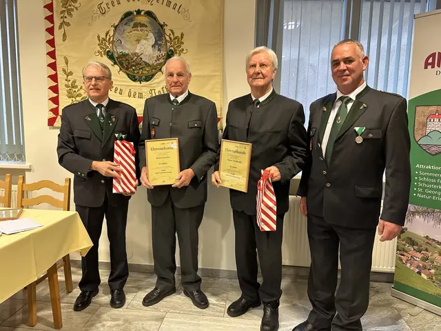 Anton Derler und Peter Neuhold wurden für 60 Jahre  Mitgliedschaft geehrt
