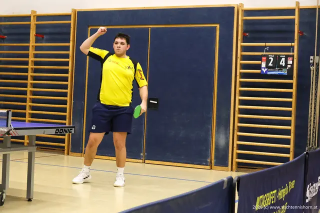 Lukas Gebert-Germ beim Siegesjubel. | Foto: Union Horn - Sektion Tischtennis