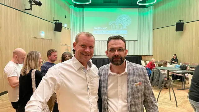 Bürgermeister Sebastian Pass (l.) mit Gastronom Markus Steffen. | Foto: privat