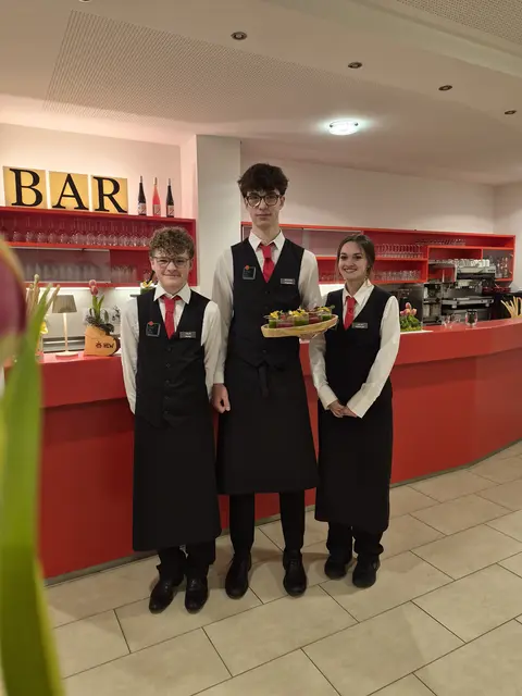 Felix Huber, Severin Voglauer und Julia Koberger | Foto: HLW