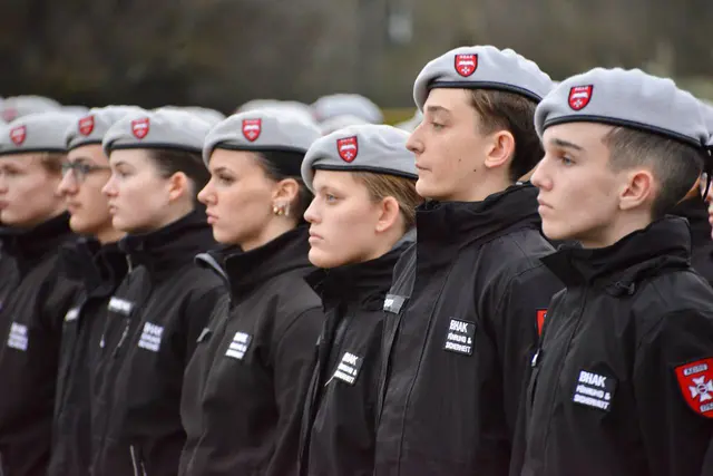Junge Menschen beim Heer: Reicht die bisherige Ausbildung oder soll ein neues Konzept her? | Foto: Sascha Trimmel
