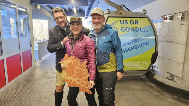 Foto: Katja und Stefan Wiech sind zu Gast bei Andreas Seeburger in der LÄNDLE TV Fernsehgondel am Muttersberg bei Bludenz Nüziders.