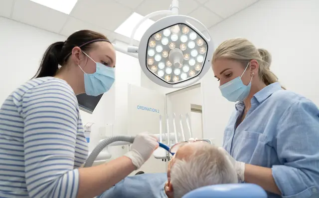 Dr. Alecsandra Moldovan und ihr Team bieten eine perfekte Versorgung rund um Zahngesundheit. | Foto: privat