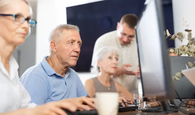 Das Internet ist ein nützliches Instrument, allerdings lauern hier auch Gefahren. Fünf Workshops der Aktion "Sicher leben" zeigen, wie man diese erkennt und sich vor ihnen schützen kann. | Foto: Adobe Stock/JackF