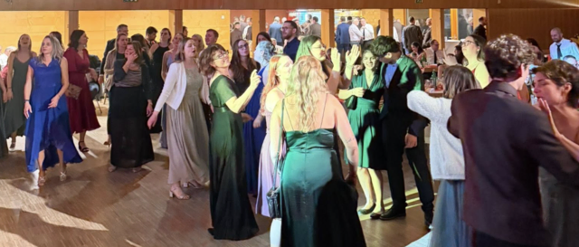 Der Ball der Feuerwehr Weitersfeld verwandelte den Widdersaal in einen pulsierenden Treffpunkt der Floriani aus dem ganzen Bezirk Horn. | Foto: Feuerwehr Weitersfeld