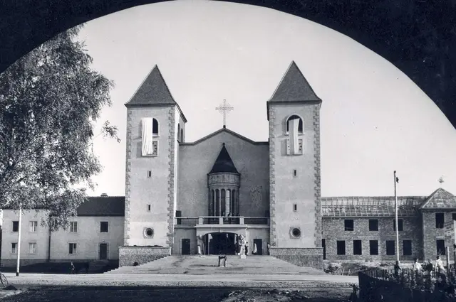 Herz-Jesu-Kirche, 1954 | Foto: Leyrer + Graf