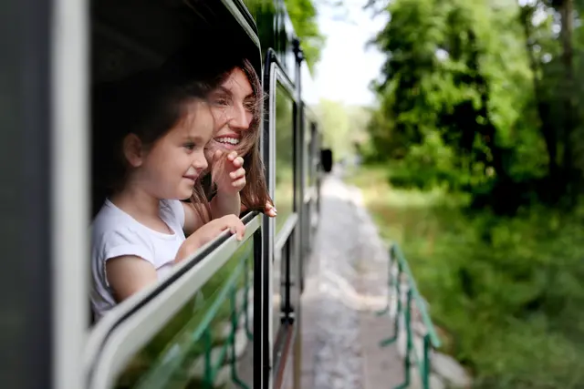 Die Waldviertelbahn fährt durch Teile der Bezirke Gmünd und Zwettl. | Foto: Waldviertel Tourismus, weinfranz