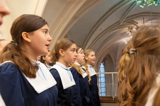 Ab September singen die Wiener Chormädchen auch in der Hofburg.  | Foto: Lukas Beck
