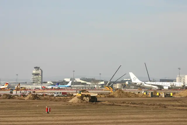 Flughafen Wien-Schwechat, 2004 | Foto: Leyrer + Graf