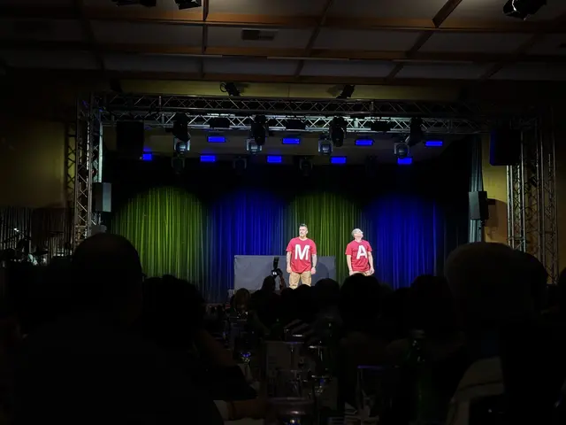 Wolfgang Heide, Martin Taxer und Andi Driessler trieben mit ihrer Nummer "Halli Hello" den Gästen Tränen in die Augen. | Foto: MeinBezirk.at/Michaela Erlacher