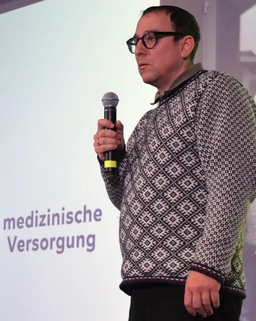 Der neue Hausarzt Dr. Zambiasi stellt sich vor.  | Foto: Kathrin Hofecker