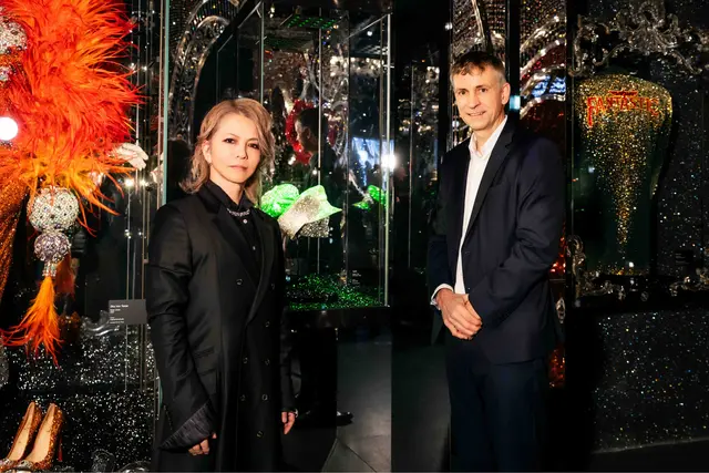 Stefan Isser (Geschäftsführer der Swarovski Kristallwelten) und Hyde (Musiker und Austrian Travel Ambassador in Japan).

