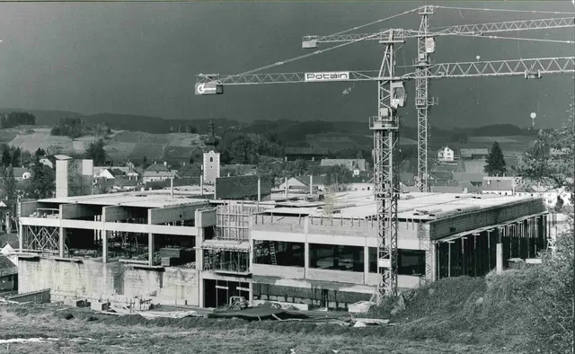 Bau des Gmünder Gymnasiums, 1966 | Foto: Leyrer + Graf