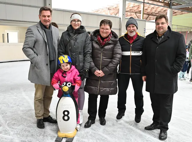 Bürgermeister Werner Krammer, Anita mit Diana Lueger, Christine 
Mairhofer, Leopold Schauppenlehner und Landtagsabgeordneter 
Vizebürgermeister Mario Wührer | Foto: Stadt Waidhofen