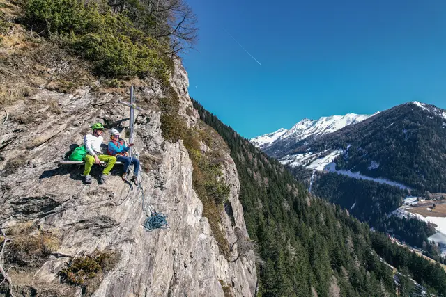 Schnee auf der einen, apere Verhältnisse auf der anderen Seite – "kein Problem", sagt Thomas Senfter, "man muss nur die Angebote adaptieren". | Foto: Thomas Senfter