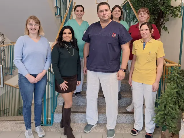 Stellvertretende Kaufmännische Direktorin Stefanie Österreicher, Pflegedirektorin Mona Riegler, Heimarzt Dr. Ralf Österreicher sowie die Pflege- und Betreuungsmanagerinnen Angelika Haneder, Kerstin Wurz, Manuela Kreindl und Lisa-Marie Jenny. | Foto: PBZ Weitra