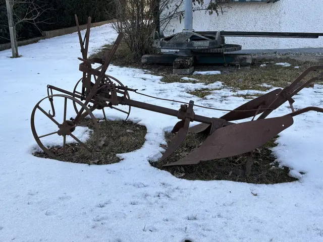 Das Museum zeigt eine umfangreiche Sammlung historischer landwirtschaftlicher Arbeitsgeräte. | Foto: MeinBezirk/Anja Kern