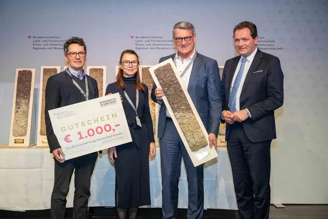 Die Oberwarter Siedlungsgenossenschaft wurde mit dem ERDREICH-Preis ausgezeichnet. | Foto: BMLUK/Hemerka