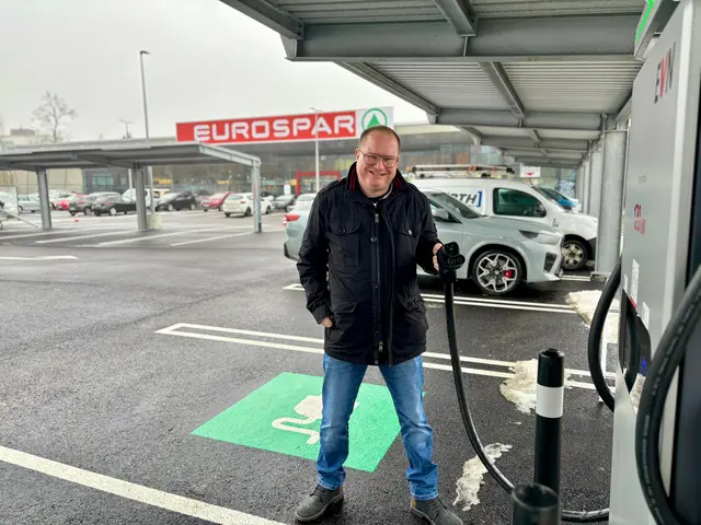 Beim Bummel durch den neuen Eurospar kann Ihr E-Auto direkt am Parkplatz Strom tanken. | Foto: Markus Kahrer