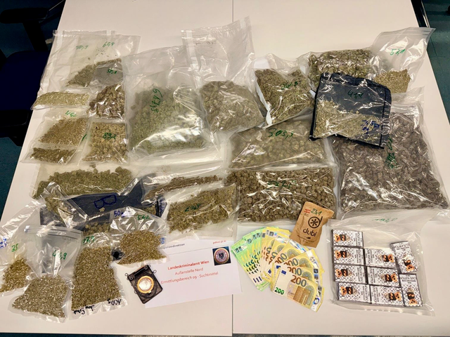 In einer Favoritner Wohnung stellten Ermittler Drogen im Wert von 3.500 Euro sicher. Der mutmaßliche Täter wurde festgenommen. | Foto: LPD Wien