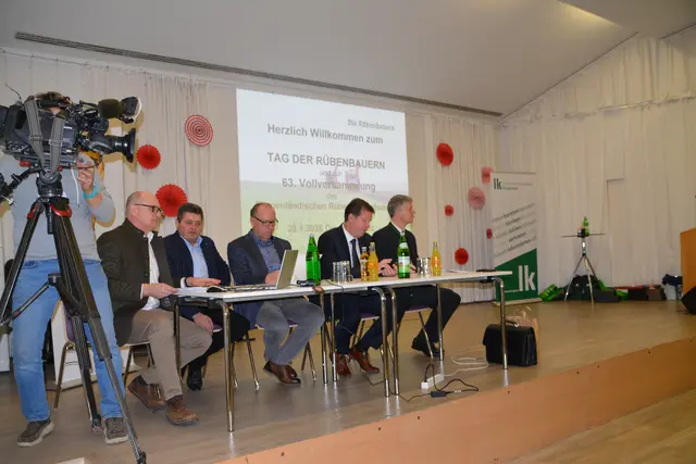 Funktionäre des Rübenbauernbundes betonten die Bedeutung von Planungssicherheit und Markt­schutz für den Zuckerrübenanbau. | Foto: Victoria Rosenberger/MeinBezirk