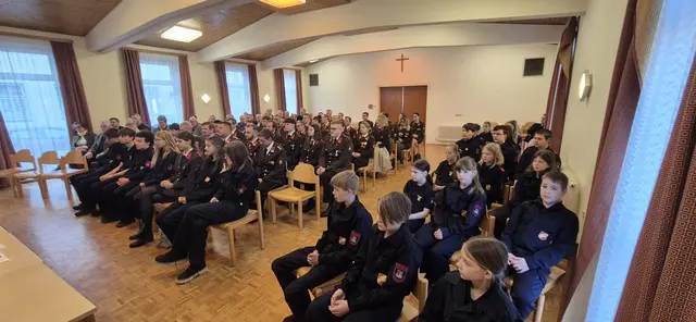 In der Feuerwehr Hainburg sind derzeit 124 Mitglieder aktiv. 2025 war ein arbeitsintensives Jahr.  | Foto: FF Hainburg/BFKDO Bruck